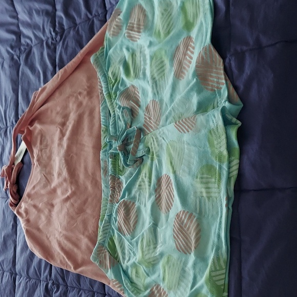 Pyjama Set - Picture 3 of 4